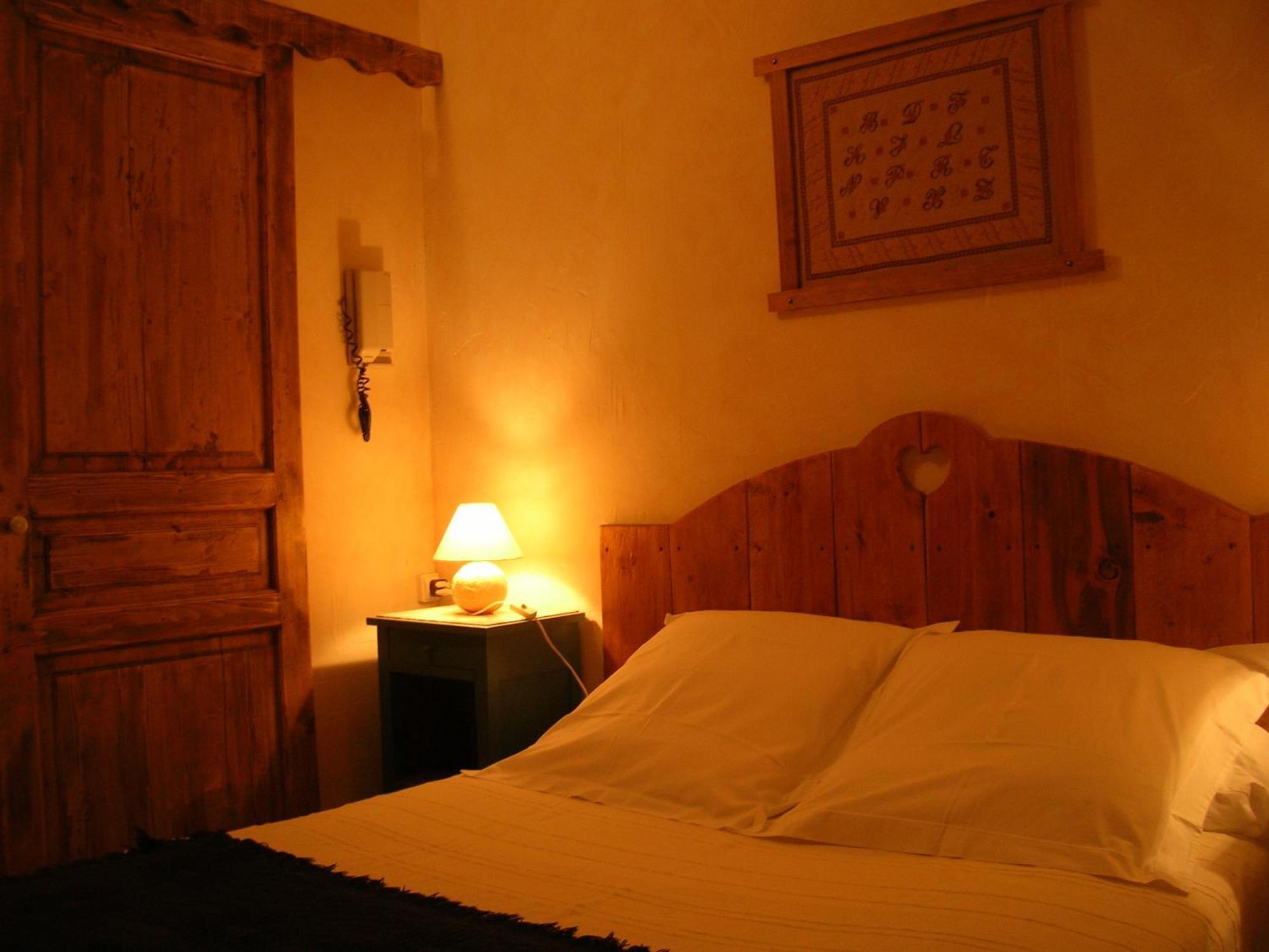 Chalet Hotel D'Ailefroide ภายนอก รูปภาพ