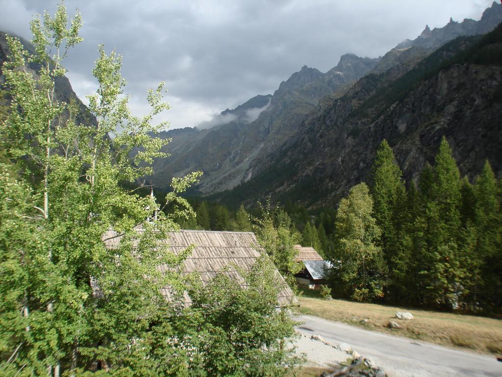 Chalet Hotel D'Ailefroide ภายนอก รูปภาพ